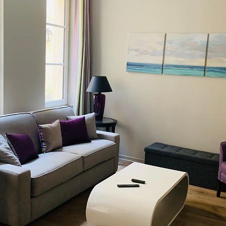 Appartement Versailles Quartier Notre Dame Au Pied Du Chateau Avec Parking エクステリア 写真