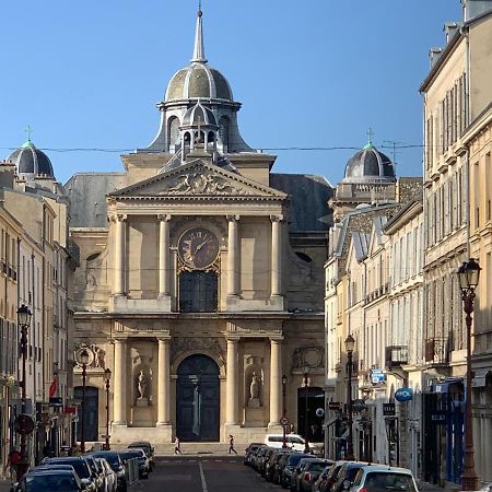 Appartement Versailles Quartier Notre Dame Au Pied Du Chateau Avec Parking エクステリア 写真