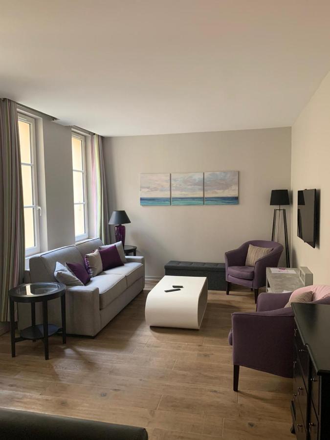 Appartement Versailles Quartier Notre Dame Au Pied Du Chateau Avec Parking エクステリア 写真