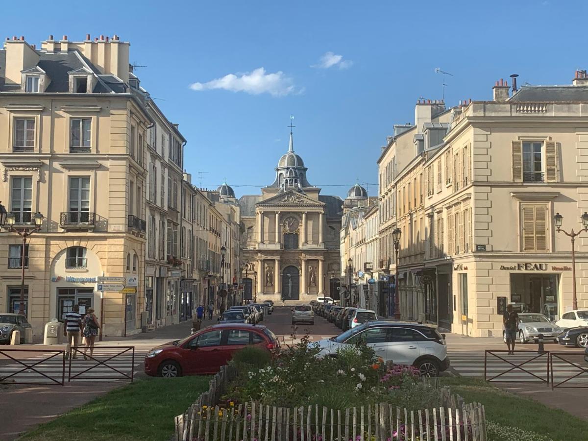 Appartement Versailles Quartier Notre Dame Au Pied Du Chateau Avec Parking エクステリア 写真