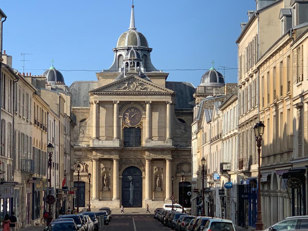 Appartement Versailles Quartier Notre Dame Au Pied Du Chateau Avec Parking エクステリア 写真