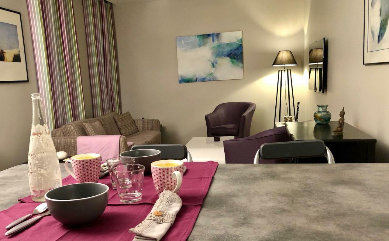 Appartement Versailles Quartier Notre Dame Au Pied Du Chateau Avec Parking エクステリア 写真